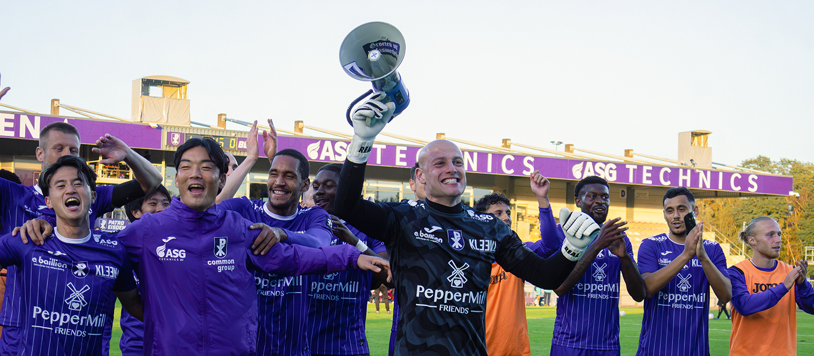 CLUB STATEMENT BANNER WEBSITE